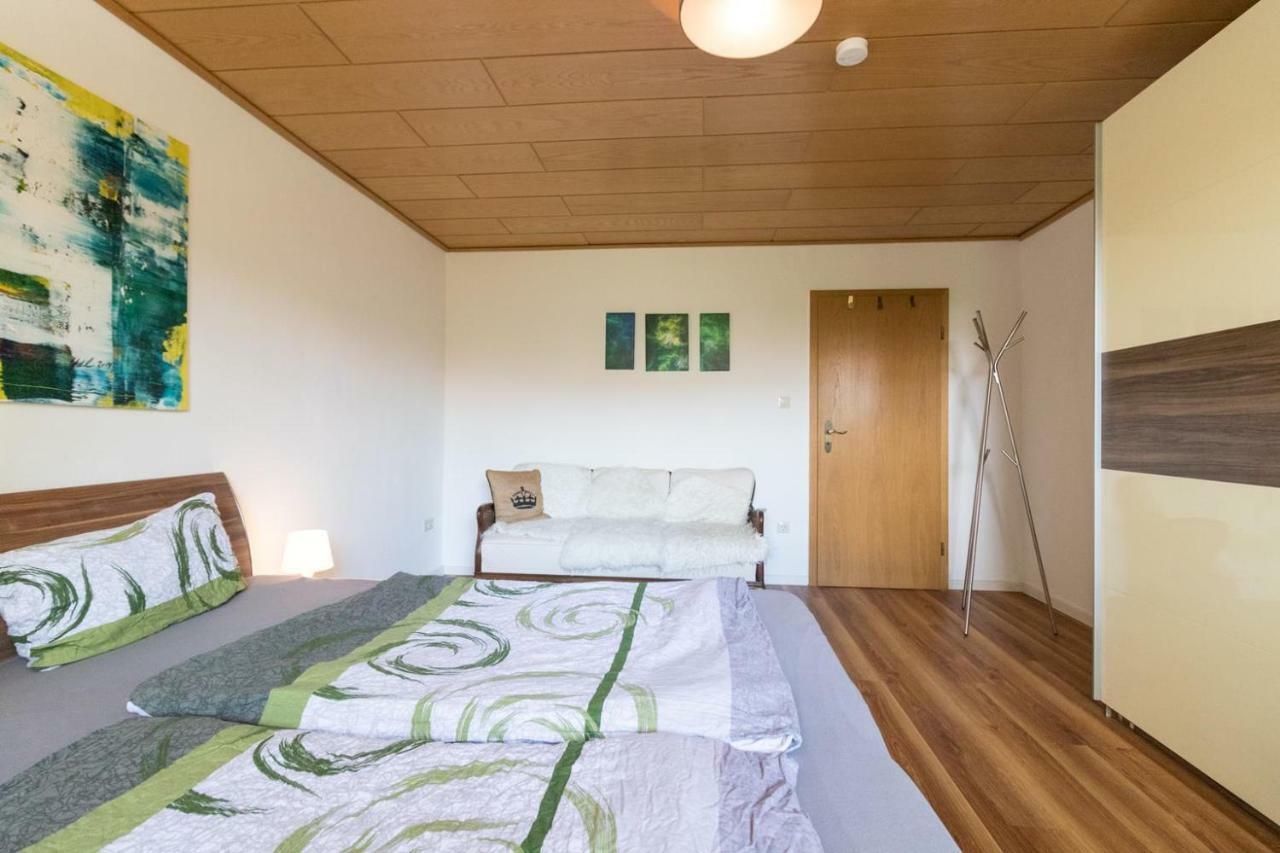 Villa-Doerr 100 M² + 1500M² Garten Woerrstadt ภายนอก รูปภาพ